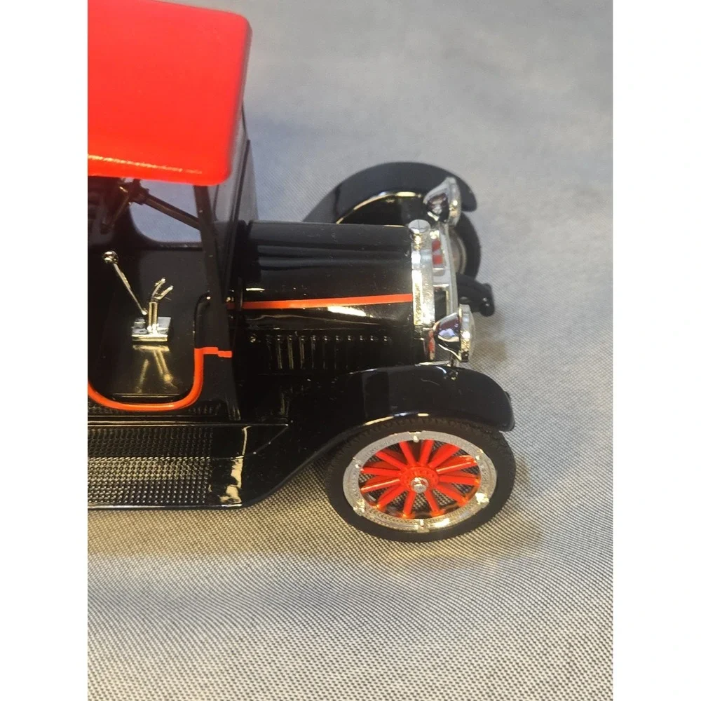 Liberty Classics 1916 Studebaker Truck Bank Marland Motor Oils Diecast With Key
